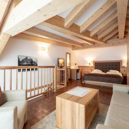 Hotel Gran Paradis カンピテッロ・ディ・ファッサ エクステリア 写真