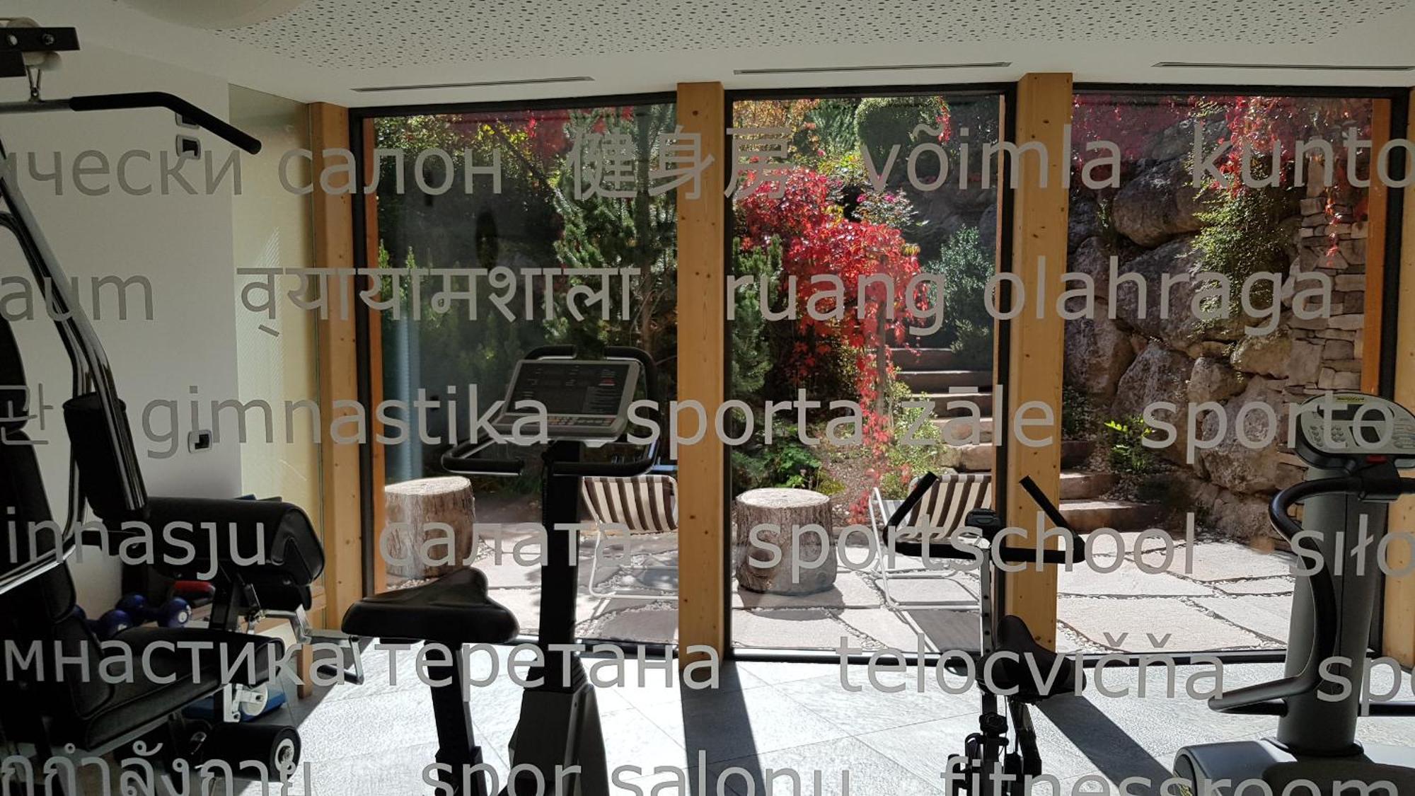 Hotel Gran Paradis カンピテッロ・ディ・ファッサ エクステリア 写真
