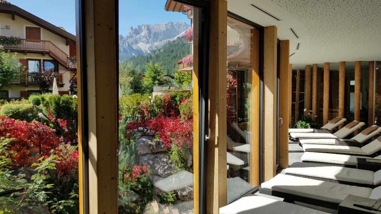 Hotel Gran Paradis カンピテッロ・ディ・ファッサ エクステリア 写真